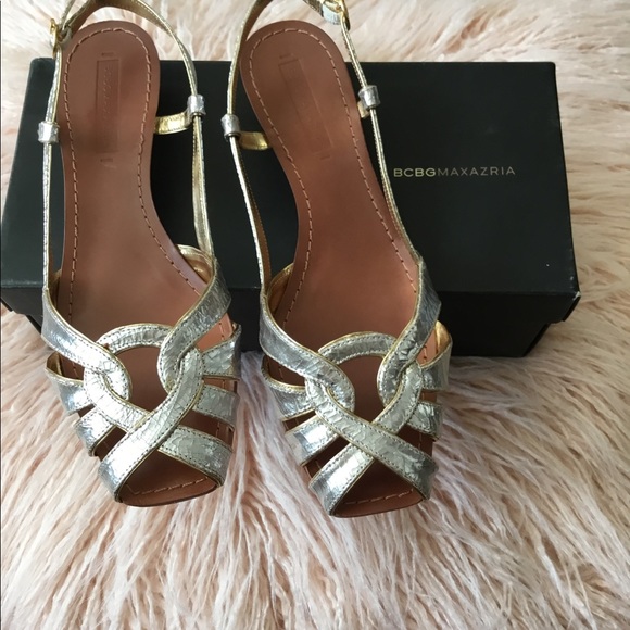 💲1 DAY SALE💲BCBG Maxazria sandals - Picture 2 of 5